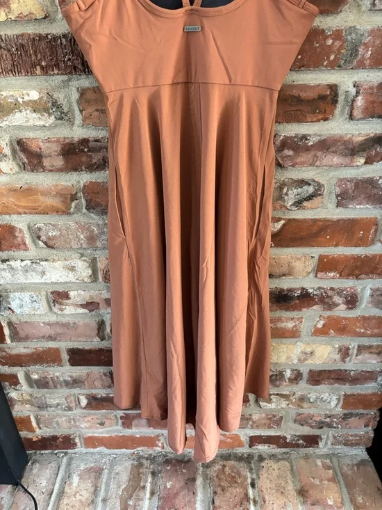 Prana Railay High Low Dress in Terracotta, XS - Picture 7 of 9